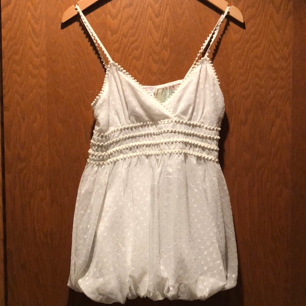 Woman’s White Tank Top